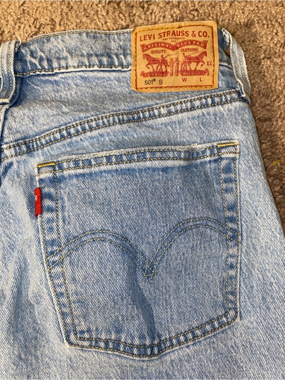 Levi's 501 S Skinny Jeans Womens 28x30 Light Wash Cropped Raw Hem Distressed
